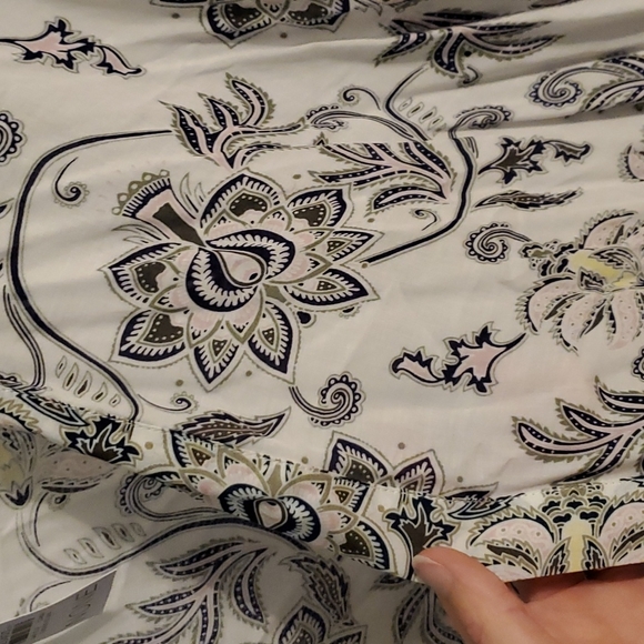 Top - Picture 2 of 6